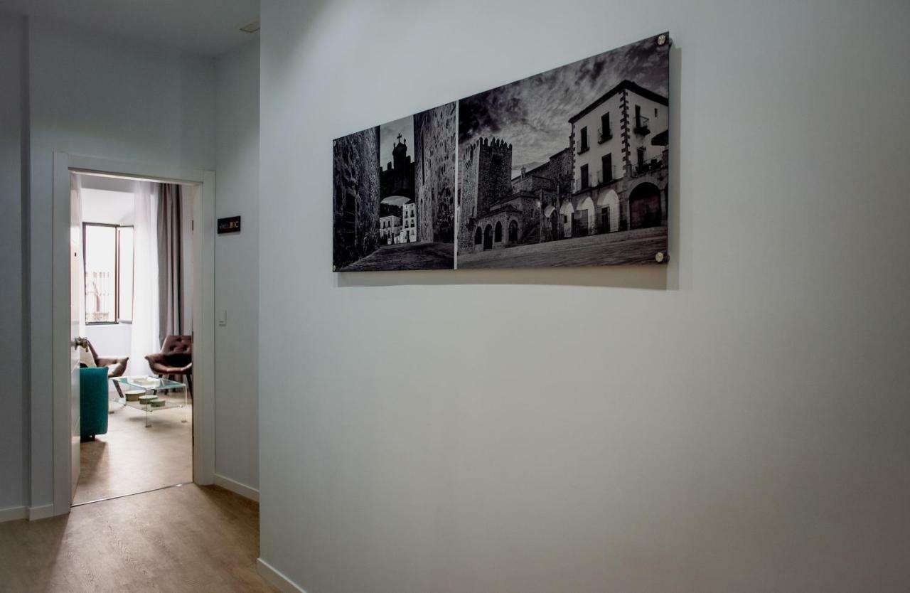 Apartamentos Turisticos Moret 11 - 2B กาเซเรส ภายนอก รูปภาพ